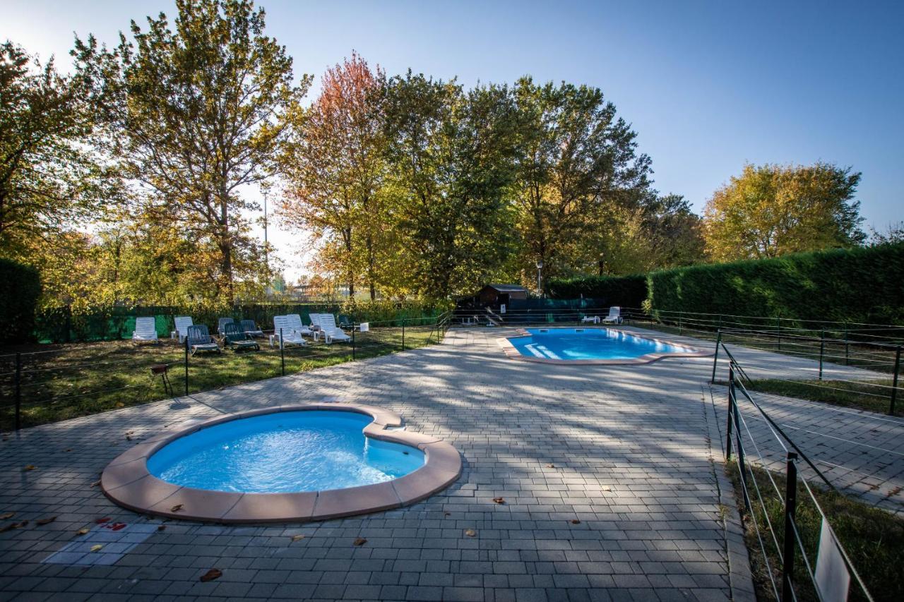 Albavillage Hotel Wellness & Camping Buitenkant foto