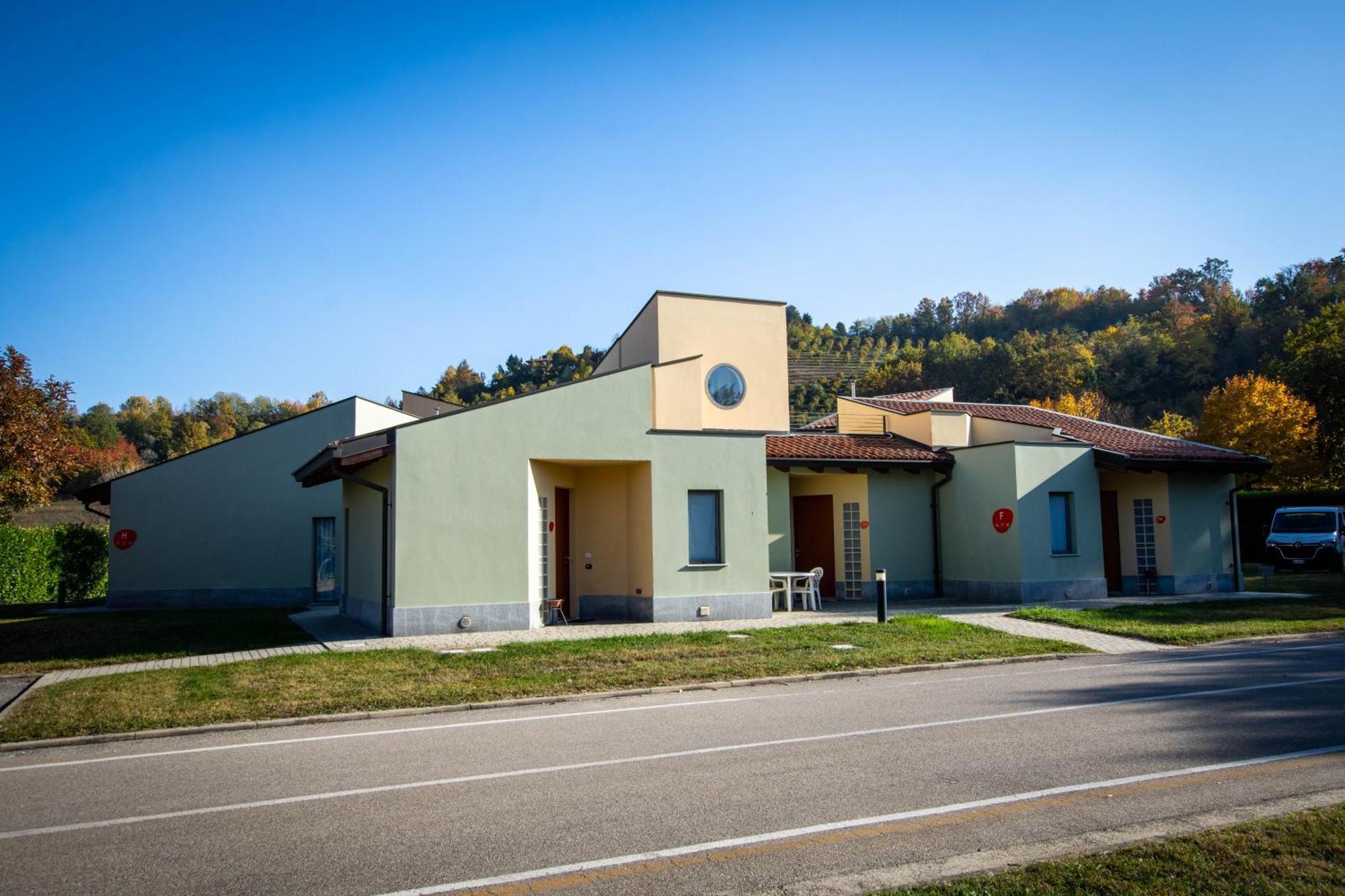 Albavillage Hotel Wellness & Camping Buitenkant foto