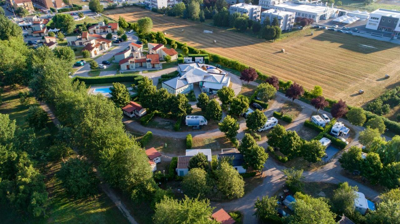 Albavillage Hotel Wellness & Camping Buitenkant foto